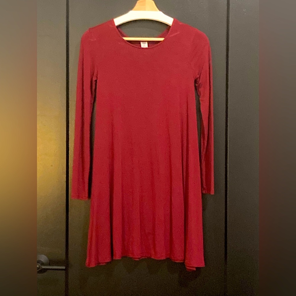 Old Navy sz XS deep red/maroon long-sleeve t-shirt dress; simple and comfortable